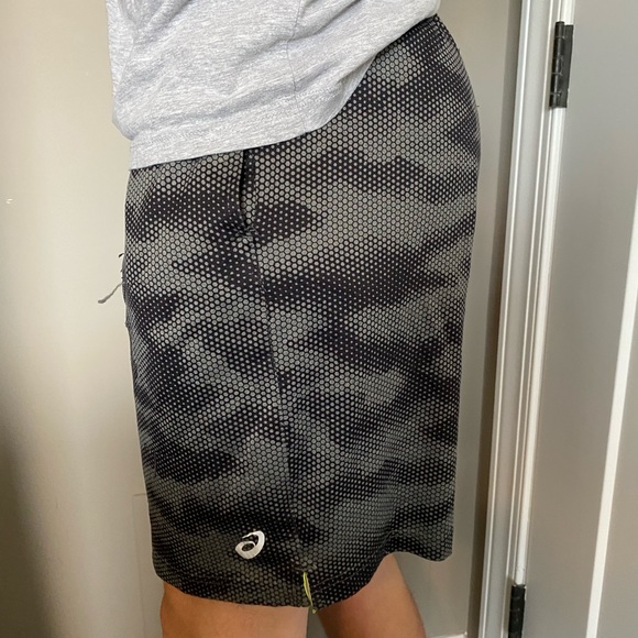 Asics Other - Grey and black gym short